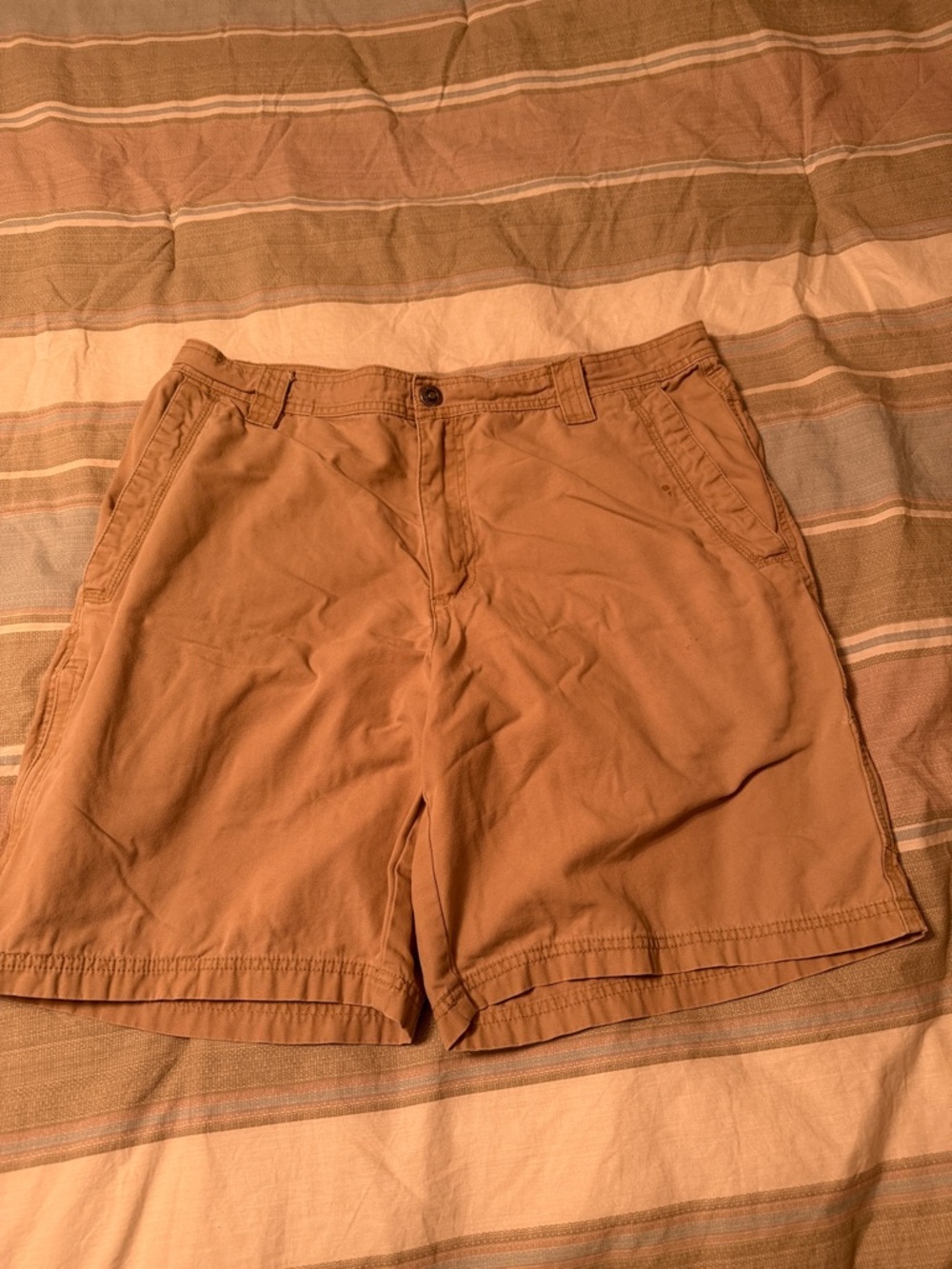 Columbia Men's Tan Flat Front Casual Shorts